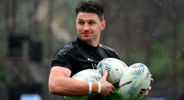 Preview Beauden Barrett Rejects Overseas Offers to Remain Loyal to New Zealand