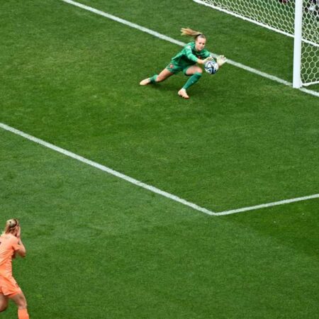 Netherlands Secure Quarterfinal Spot in Thrilling Victory Over Serbia