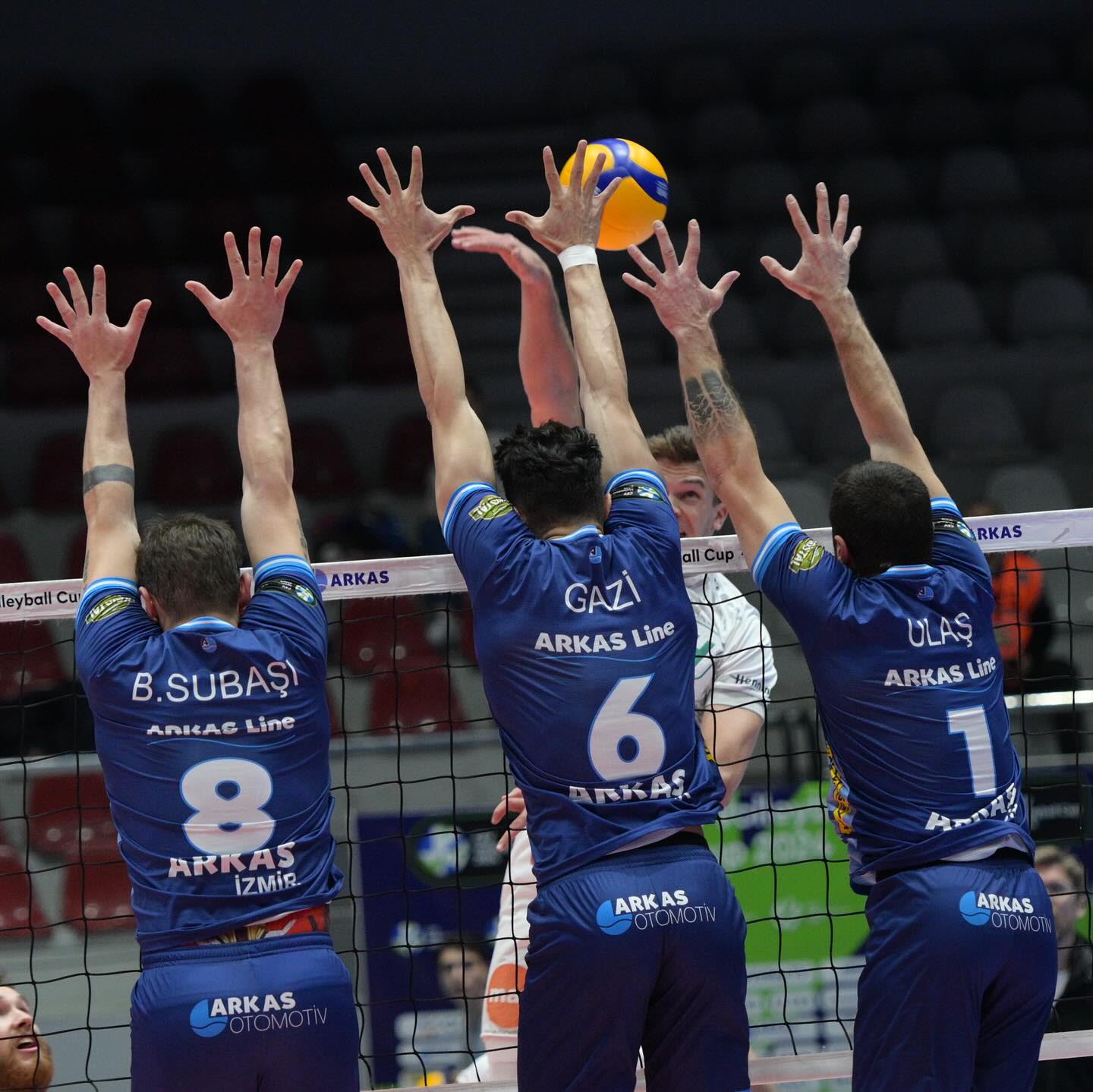 Preview Волейбольная сессия в Эчмиадзине возобновляет проект CEV в Армении