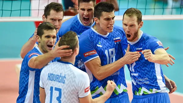 Preview Рекордное число команд на национальном чемпионате Словении по снежному волейболу