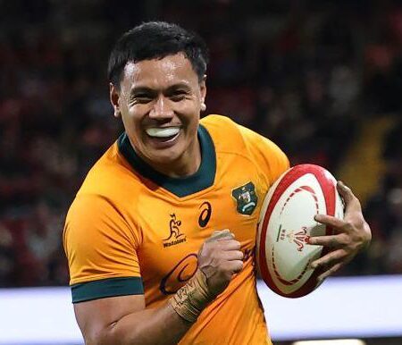 Лен Икитау и Том Хупер присоединились к «Эксетеру»