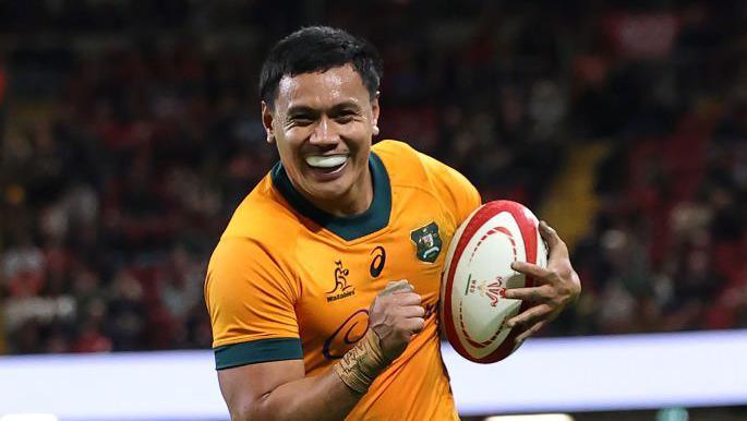 Preview Лен Икитау и Том Хупер присоединились к «Эксетеру»