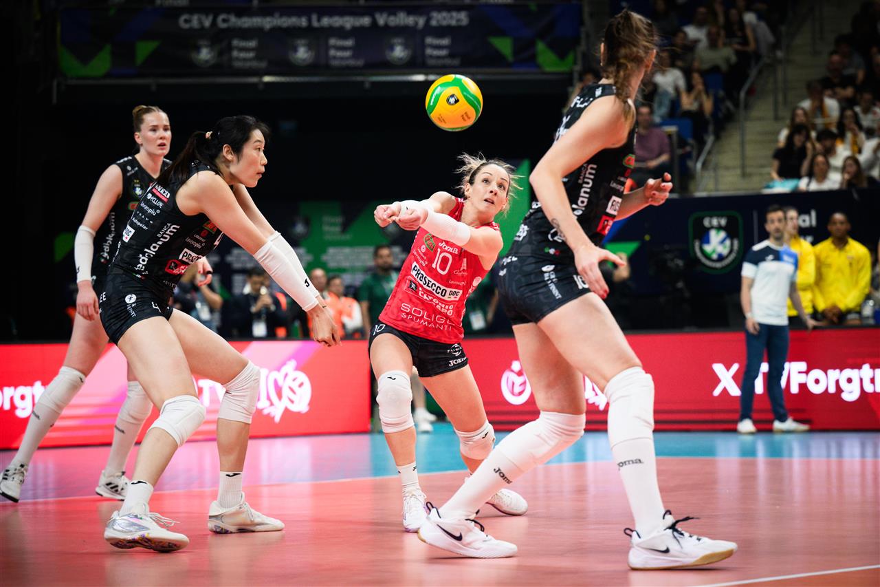 Preview Итальянские Гиганты #CLVolleyW Готовятся к Третьему Раунду Перед Финалом Суперкубка