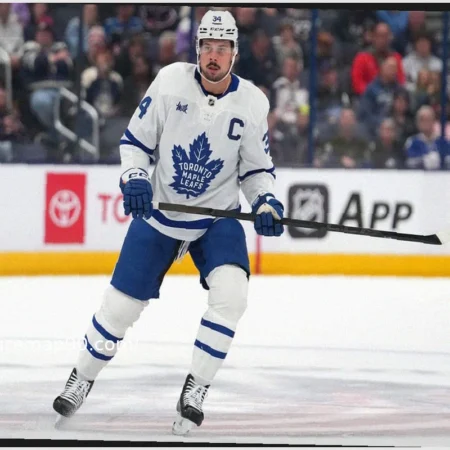 Астон Мэттьюс перенес операцию на колене, пропустит 12 недель