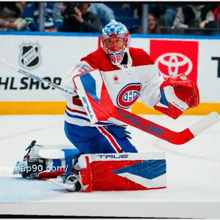 Canadiens Prospect Jakub Dobes Named NHL First Star of the Week