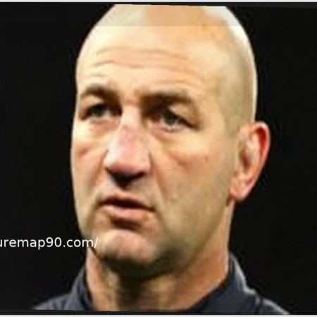 Steve Borthwick’s England Future Uncertain Amidst Ongoing Six Nations Review