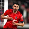 Freiburg Storms Europa League Quarterfinals: Grifo Breaks Scoring Record in 5-1 Thrashing of Genk
