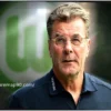Dieter Hecking Takes Helm at VfL Wolfsburg: Confident in Bundesliga Survival