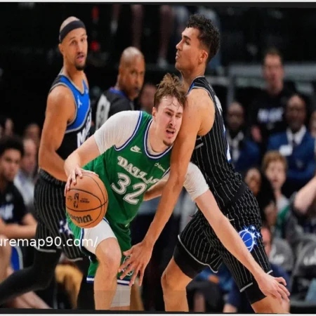 NBA: Teen Sensation Flagg Downs Lakers; Curry’s Comeback Not Enough for Golden State