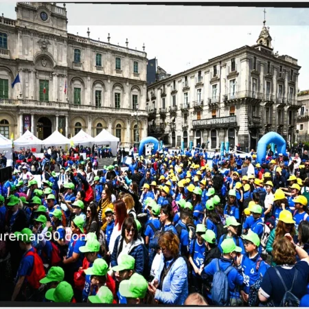 Студенты и юные спортсмены заполнили Площадь Университета в Катании