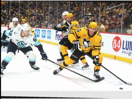 Блэйк Лицотт и Коннор Девар готовы к первой игре. Кто же выйдет у Пингвинов?