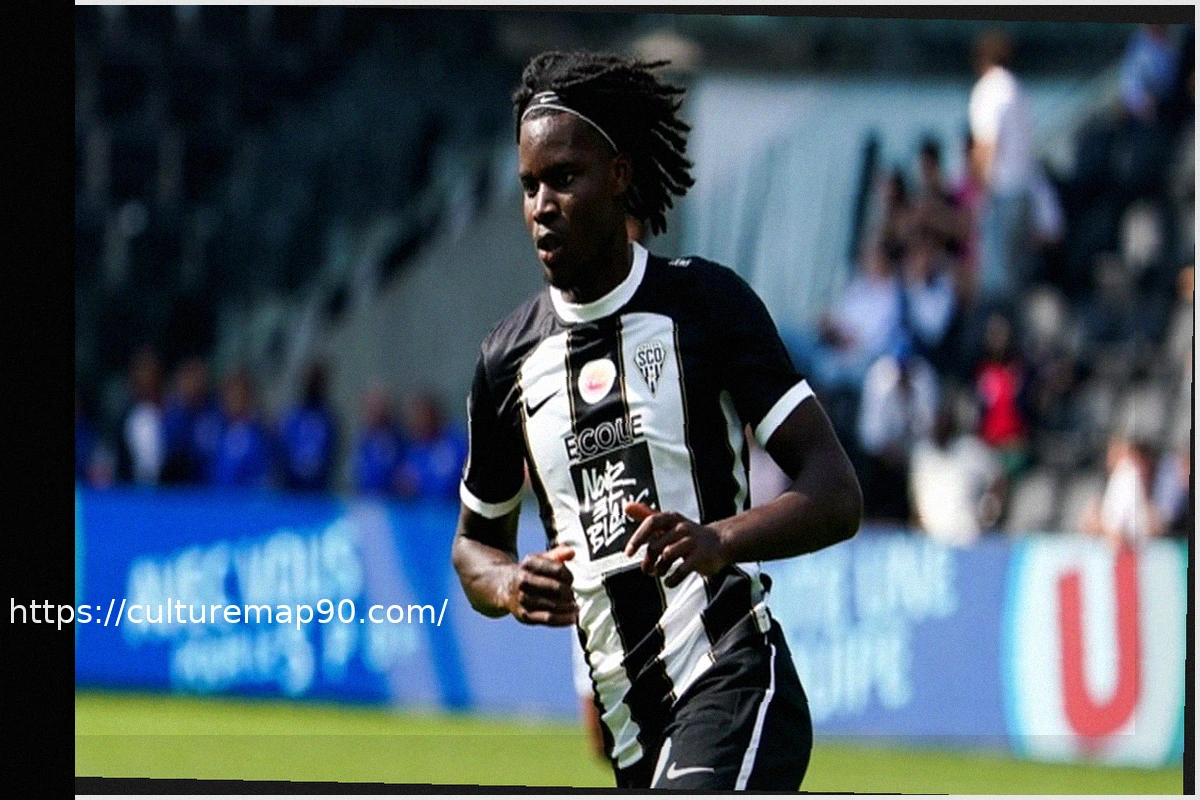 Preview Prosper Peter: The 18-Year-Old Striker Making Waves in Ligue 1