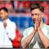 Routinier Weiser verlängert Vertrag bei Werder Bremen